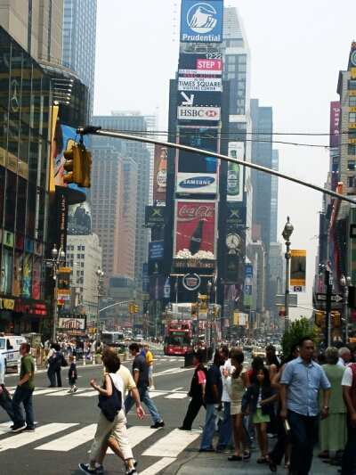 08-09-11times-square.2.bmp